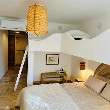 Villa Juliette Dans Le Golfe De Saint Tropez, A 250 M De La Grimaud