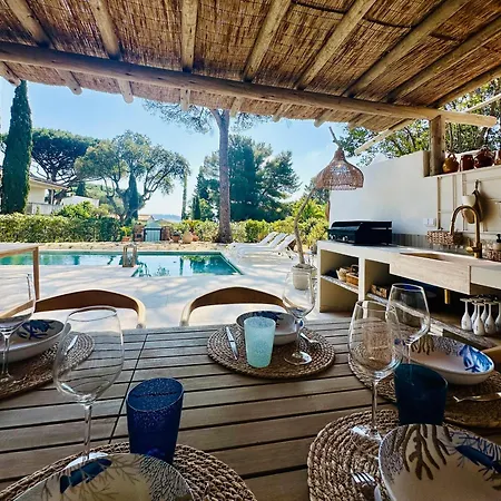 Juliette Dans Le Golfe De Saint Tropez, A 250 M De La