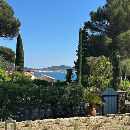 Juliette Dans Le Golfe De Saint Tropez, A 250 M De La Villa *