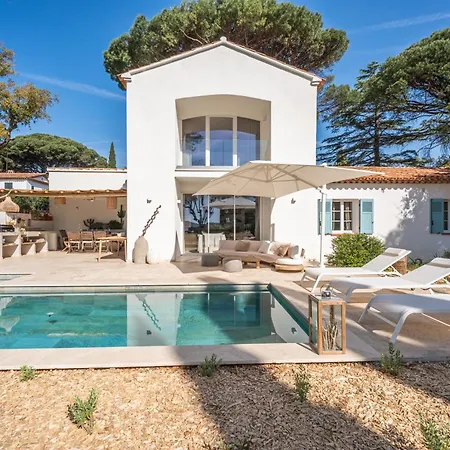 Juliette Dans Le Golfe De Saint Tropez, A 250 M De La *