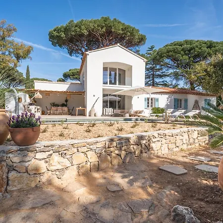 Villa Juliette Dans Le Golfe De Saint Tropez, A 250 M De La *